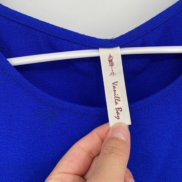 Vanilla Bay Stretch Round Neck Short Sleeve Scalloped Trim Blouse Blue Small - Picture 3 of 7